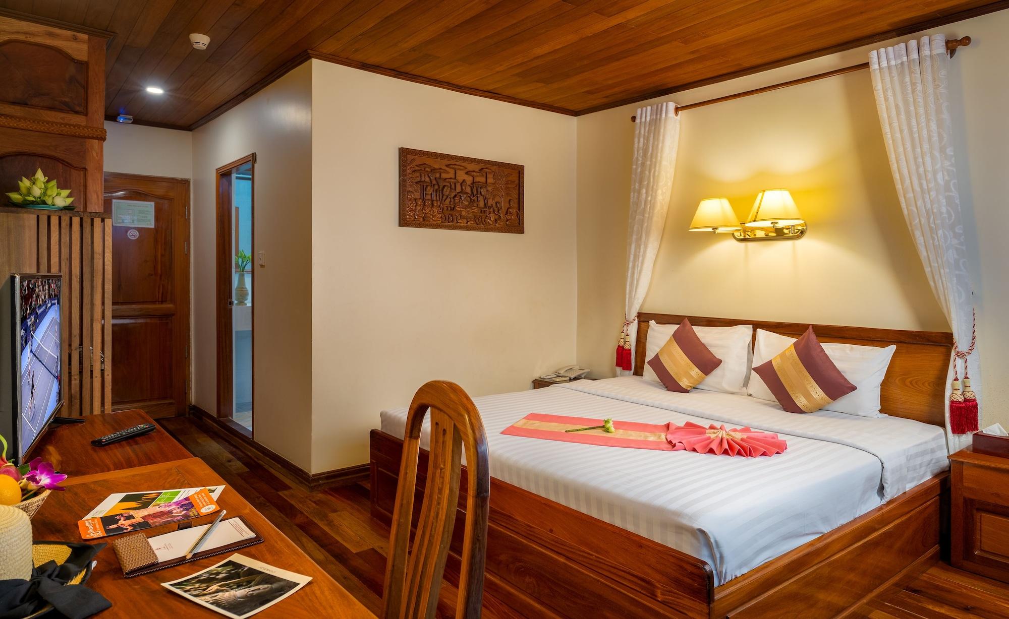 Ta Prohm & Hotel 4*