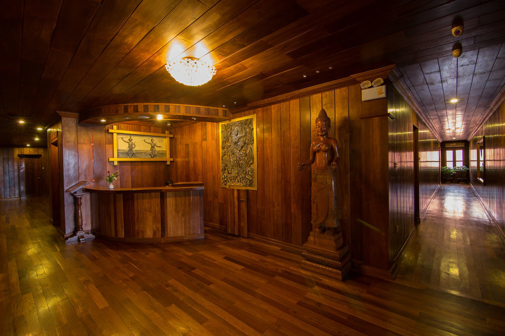 Hotel Ta Prohm & 4*