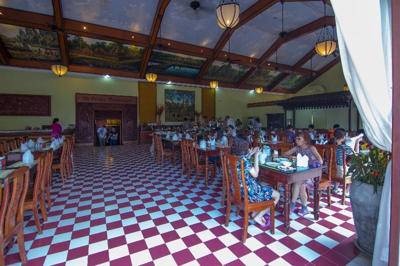Ta Prohm & Hotel
