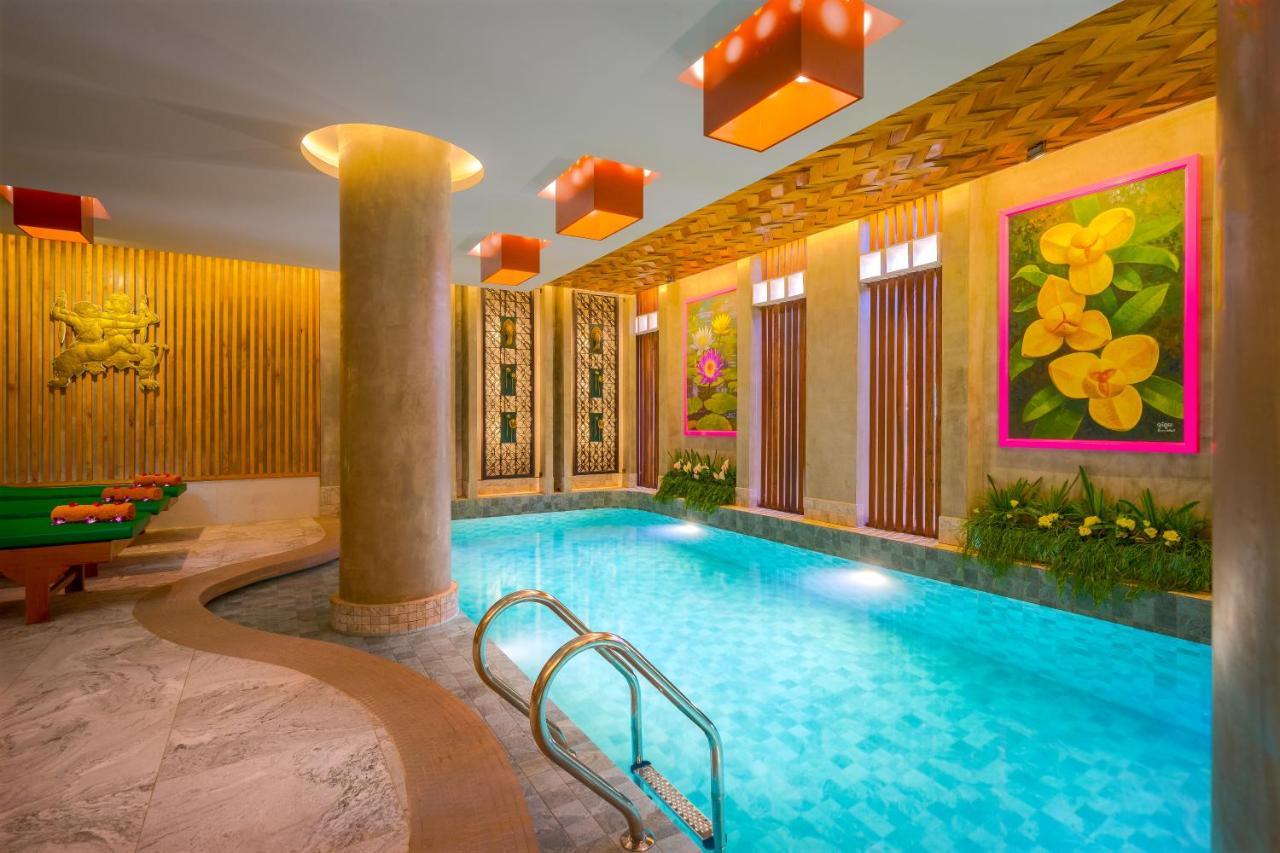 Hotel Ta Prohm & 4*