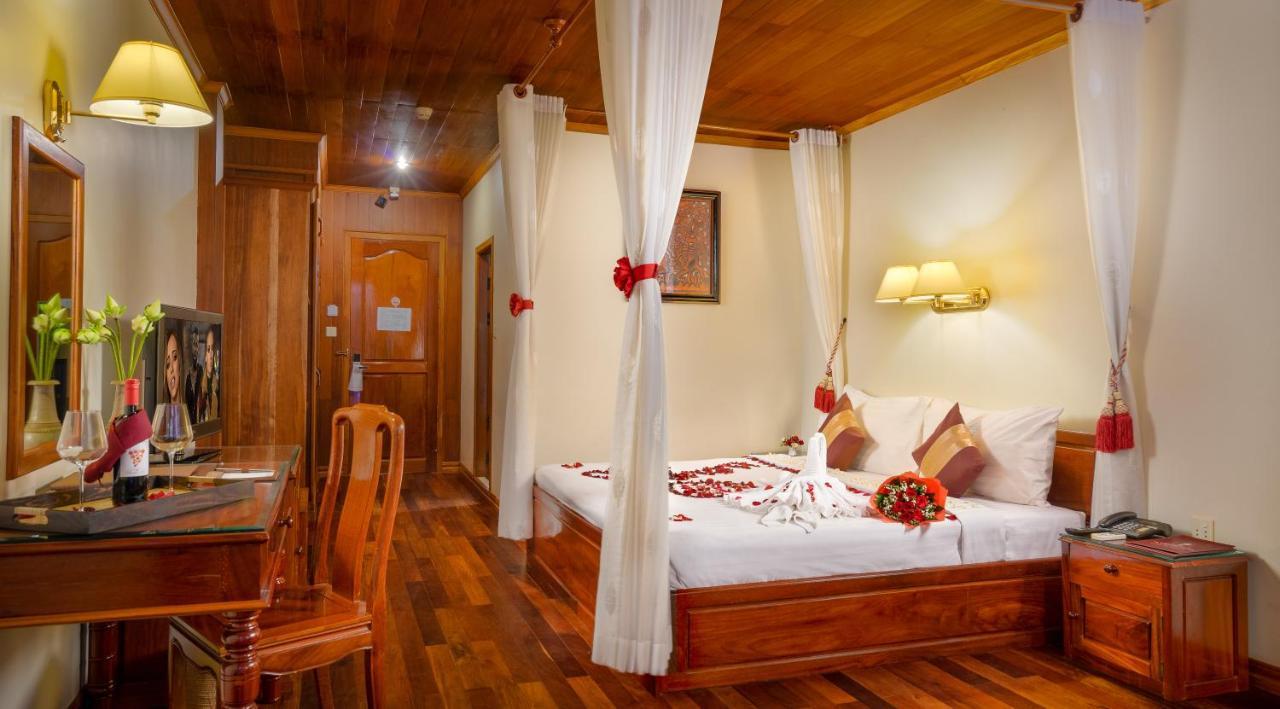 Hotel Ta Prohm & 4*