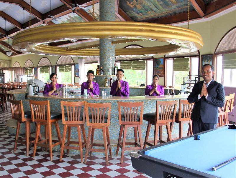 Hotel Ta Prohm & 4*