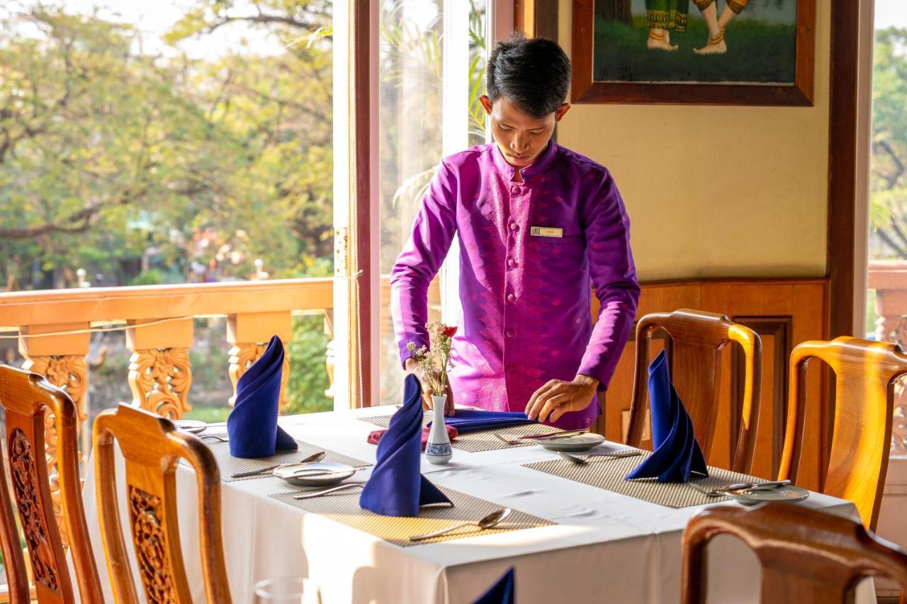 Hotel Ta Prohm & 4*